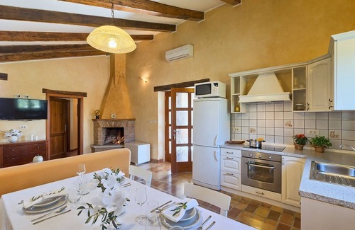 Laginji Villa | Traditional Istrian house with large pool in a very private location in Istria