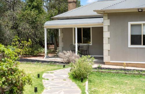 Clare Casa | Trail Side Cottage