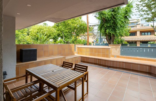 Vilassar de Mar Apartamento | Tramuntana - Apartahotel con Piscina