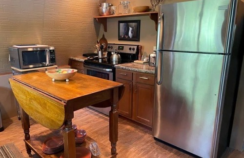 Montello Cabaña | Tranquil 2 Bedroom Getaway on Private Lake