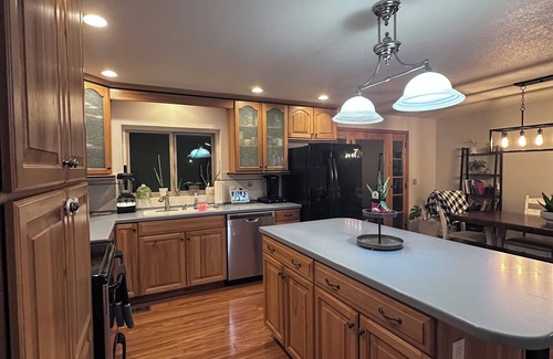 Hood River Casa | Tranquil 2-bedroom house with AC in Hood River