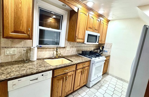 Cheltenham Casa | Tranquil 4-bedroom house with AC in Elkins Park