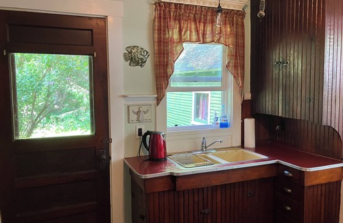 Bridgton Casa | Tranquil bungalow with WiFi in charming Bridgton