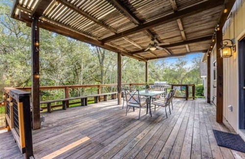 Healdsburg Casa | Tranquil Healdsburg Escape | Near Wineries & Plaza