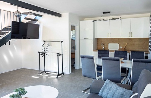 Terme Catez Casa | Tranquil Luxe Thermal Escape Mobile Home - Premium Mobile Home with Terrace