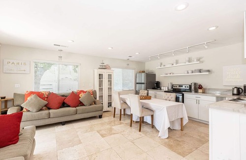 Poway Casa | Tranquila privada North San Diego Cottage / Guest House