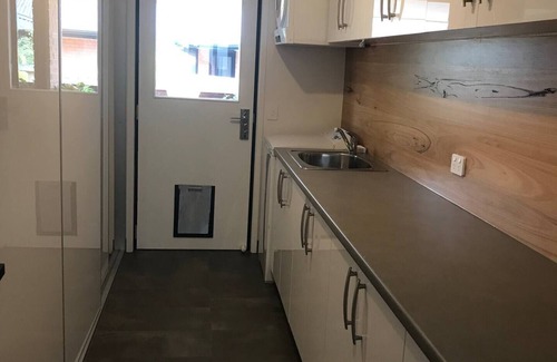 Kingston Casa | Tranquil Retreat 10 min from Hobart - WiFi