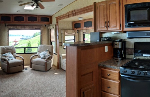 Clarence-Rockland Cabaña | Hermosa propiedad frente al mar