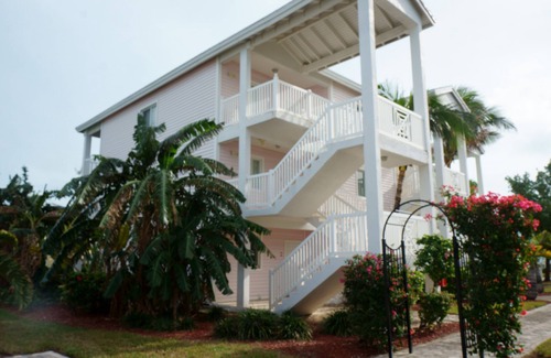 Alice Town Casa | "Tranquility" - 2 Bedroom / 2 Bath