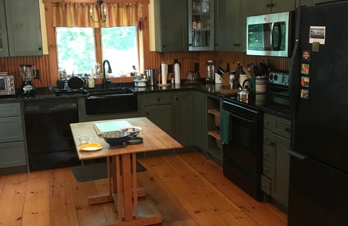 Brewster Casa | Tranquility Awaits - a quiet, secluded spot amidst trees and gardens