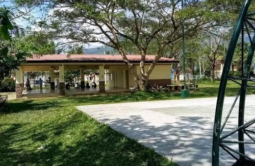 Santo Tomas Apartamento | Transient with bedroom near Padre Pio Church