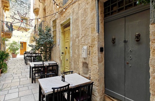 Birgu Casa | Traveler 's Stay one bedroom tiny house