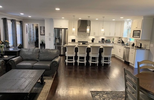 Travelers Rest Casa | Travelers Rest Treasure - Pets Welcome Sleeps 8 - 3 Bedroom 2 Bath