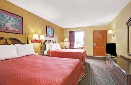 Forest Park Hotel | Travelodge by Wyndham Forest Park Atlanta South