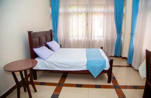 Kampala Hotel | Treasure View Courts