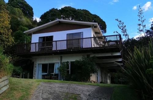 Waiotahi Casa | Tree tops to the sea