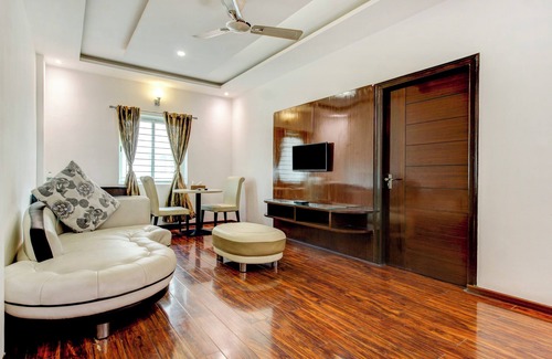 Bengaluru Hotel | Treebo The Sai Leela Suites