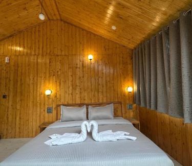 Banjar Chalet De Esquí | TreeHouse by The Woodpecker Inn Jibhi