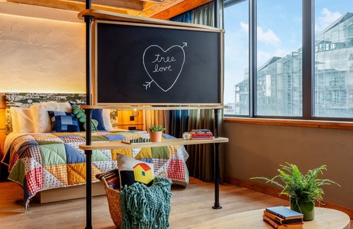 Manchester City Centre Hotel | Treehouse Hotel Manchester