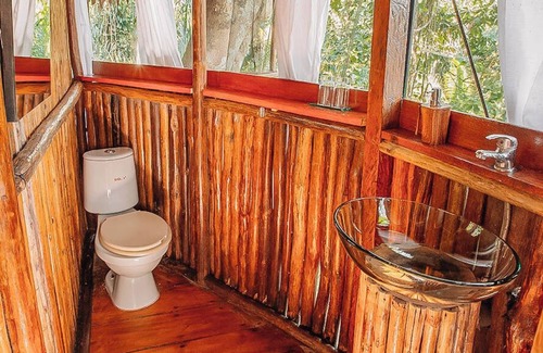 Saquena Cabina | Treehouse Lodge