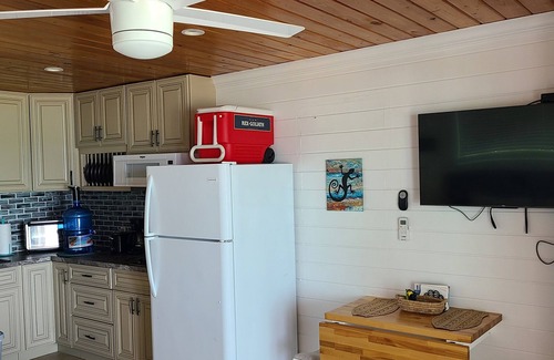 South Palmetto Point Complejo | Trela Sands #2 in Eleuthera Bahamas 1 Bedroom studio right on the beach
