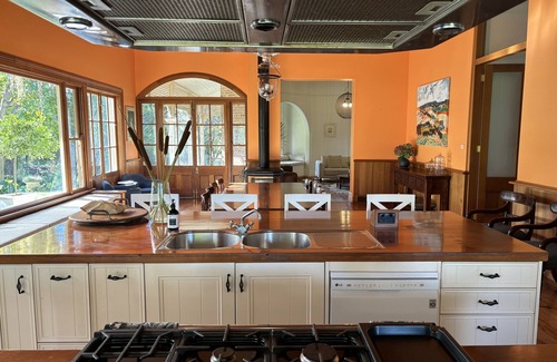 Byng Casa | Tremearne Homestead 4 acre garden 400 acre farm