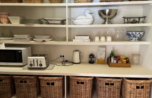 Byng Casa | Tremearne Homestead 4 acre garden 400 acre farm