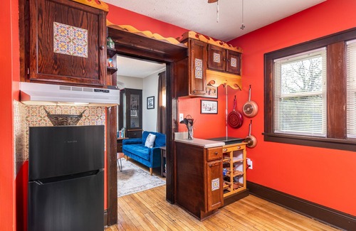 Tremont Apartamento | Tremont - 2BR apt - Pet Friendly, Convenient to Stadiums, Clinic, Museums & more