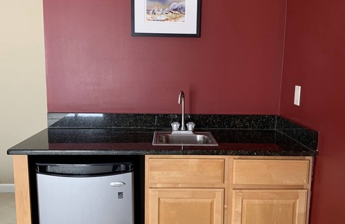 Tremont Casa | Tremont Townhome with Rooftop Deck & Skyline Views