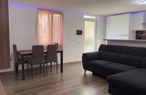 Aprilia Casa | Trendy Home