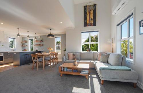 Nelson Casa | Trendy Townhouse