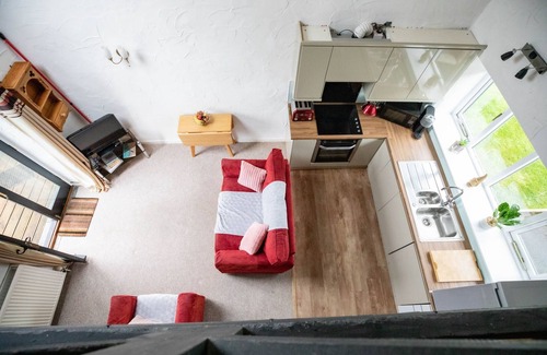 Wainhouse Corner Cabaña | Trespaddick - sleeps 3 guests in 2 bedrooms