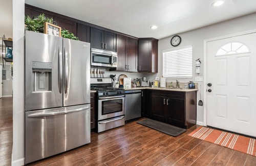 Redlands Casa | Tribune at Redlands, Arcade Hands