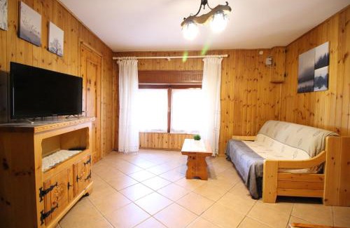 Brusson Apartamento | Trilocale in Centro La Marmotta - Affitti Brevi Italia