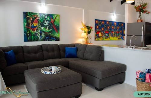 Placencia Hotel | Tropical 1 Bedroom Cabana on Private Oasis