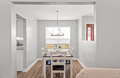 Lynn Haven Casa | Tropical Island Style home w/Private Pool!