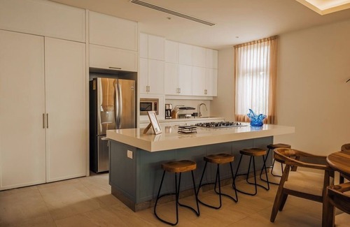 La Puntilla Villa | Tropical Paradise beachfront villa with private pool & bbq