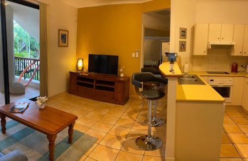 Port Douglas Apartamento | Tropical One Bedroom Apartment at The Mediterranean