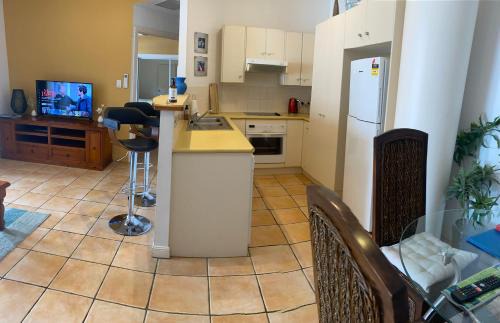 Port Douglas Apartamento | Tropical One Bedroom Apartment at The Mediterranean