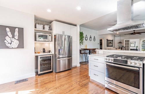 Virginia Park Casa | Tropical pool home in South Tampa