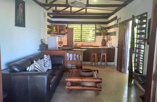 Port Vila Villa | Troppo Mystique