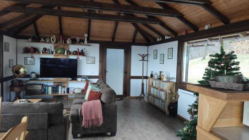 Bran Casa | Trout Cottage