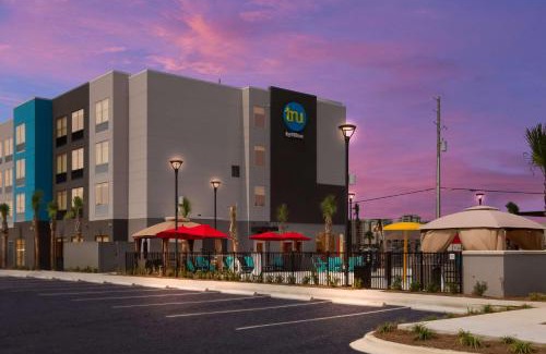 Indian Bayou Hotel | Tru By Hilton Destin