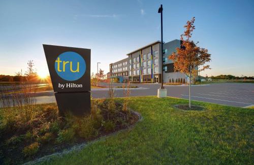 Stoughton Hotel | Tru By Hilton Stoughton