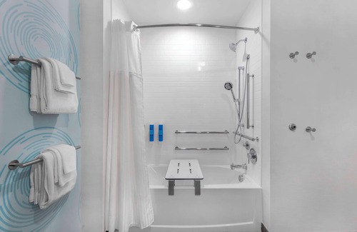 Westfall Park Hotel | Tru By Hilton Wilmington Wrightsville Beach