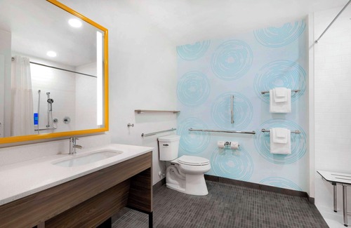 Westfall Park Hotel | Tru By Hilton Wilmington Wrightsville Beach