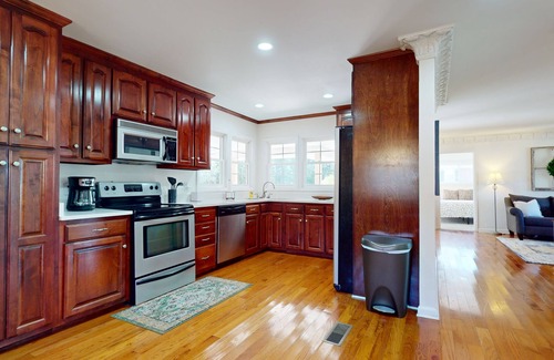 Shelbyville Casa | Southern Comfort Oasis