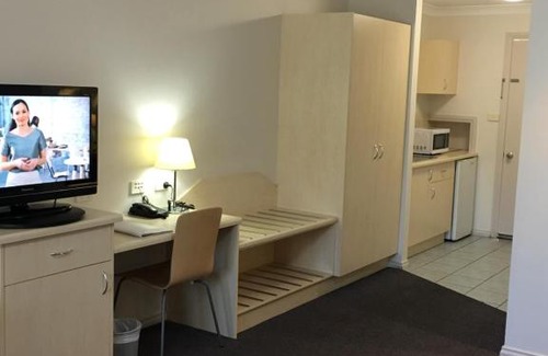 South Gundagai Hotel | Tuckerbox Motor Inn