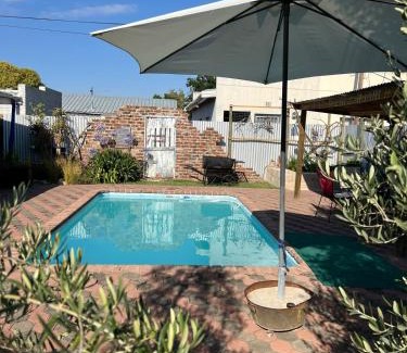Oudtshoorn Apartamento | Tuinhuis