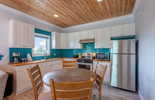 Great Guana Cay Cabaña | Turtle Dreams - Guana Cay, In the Settlement